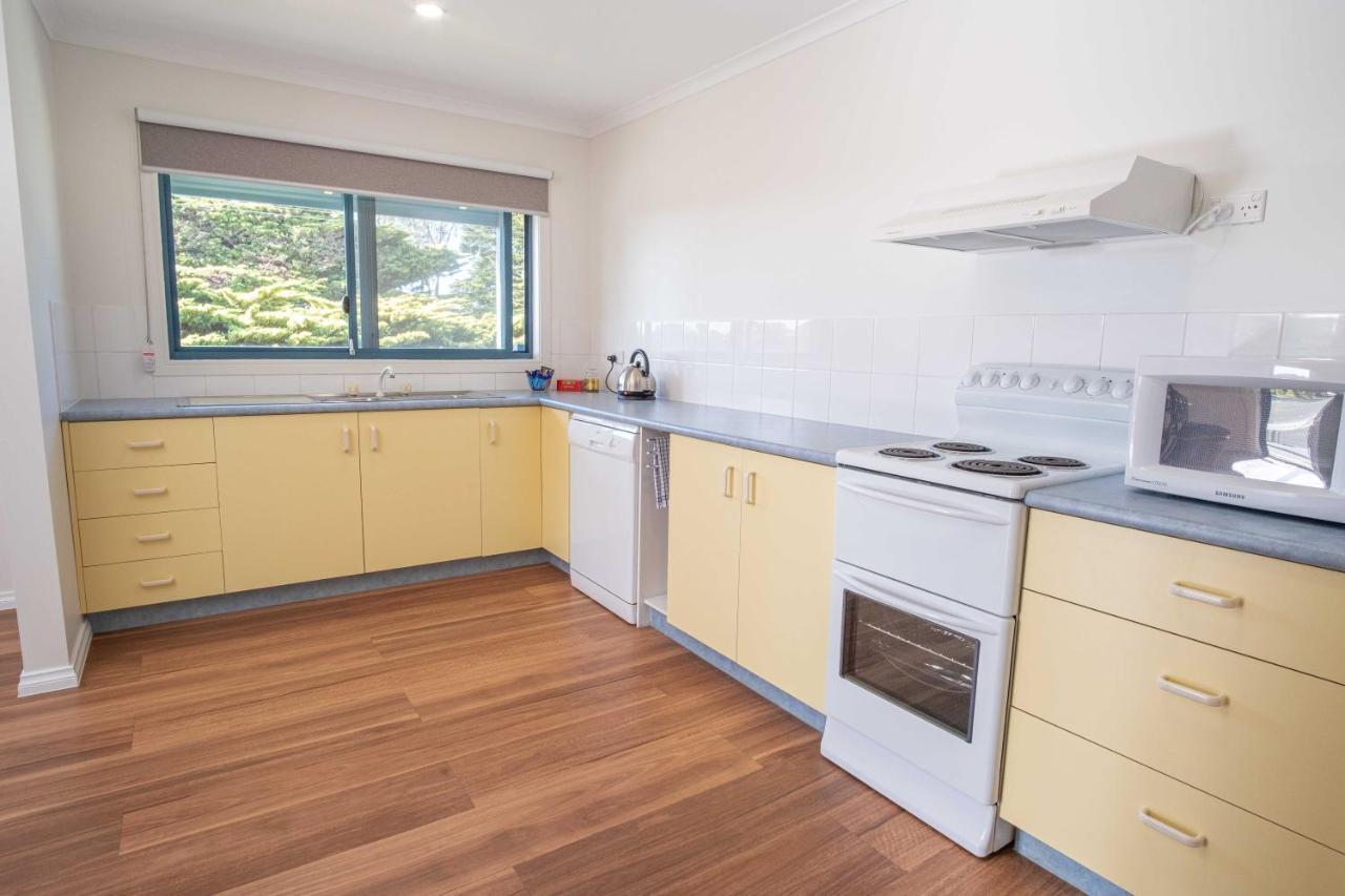 Phillip Island Off-Track Accommodation Коув Экстерьер фото